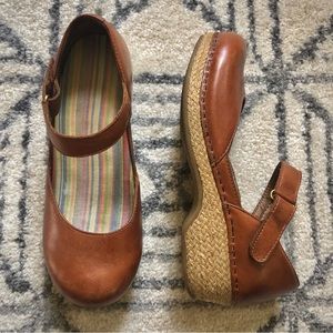 Dansko size 38 jute Mary Jane clogs